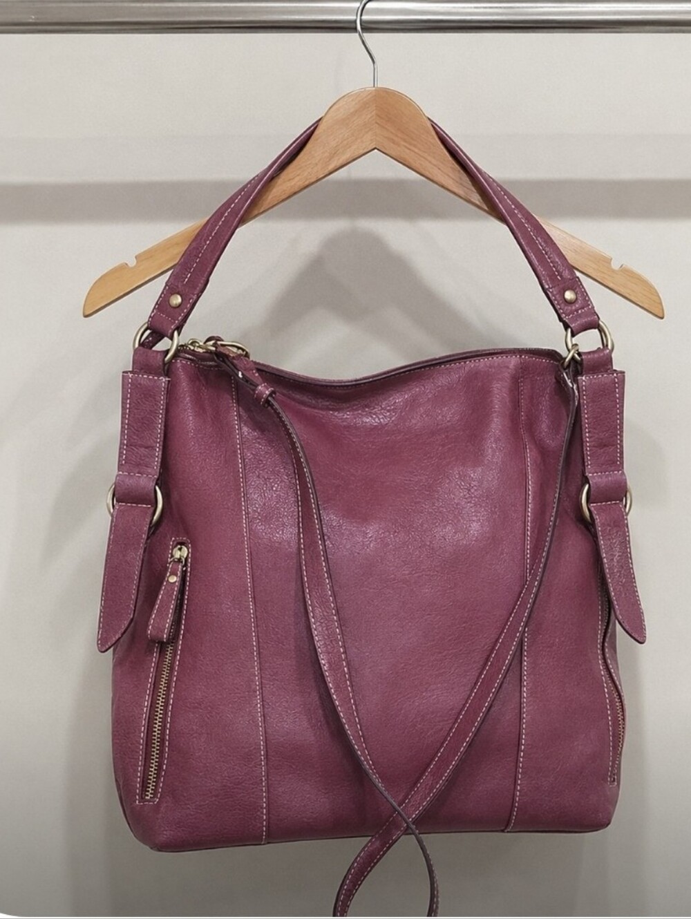 H.G. Brass & C.OElegant Burgundy Leather Handbag